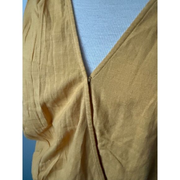 Lucky Brand textured wrap top Medium - Picture 5 of 6